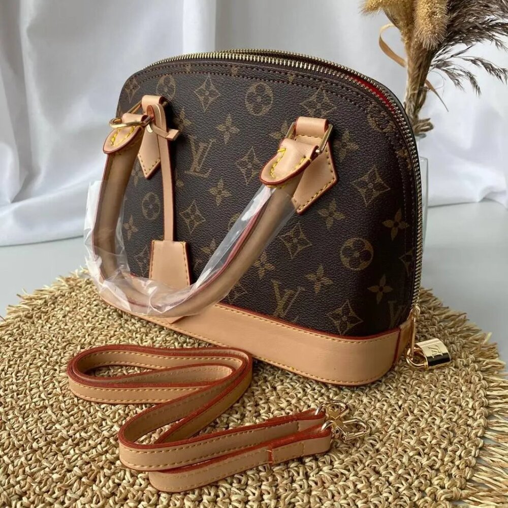 <AUTHENTIC>Louis Vuitton bag - image 2